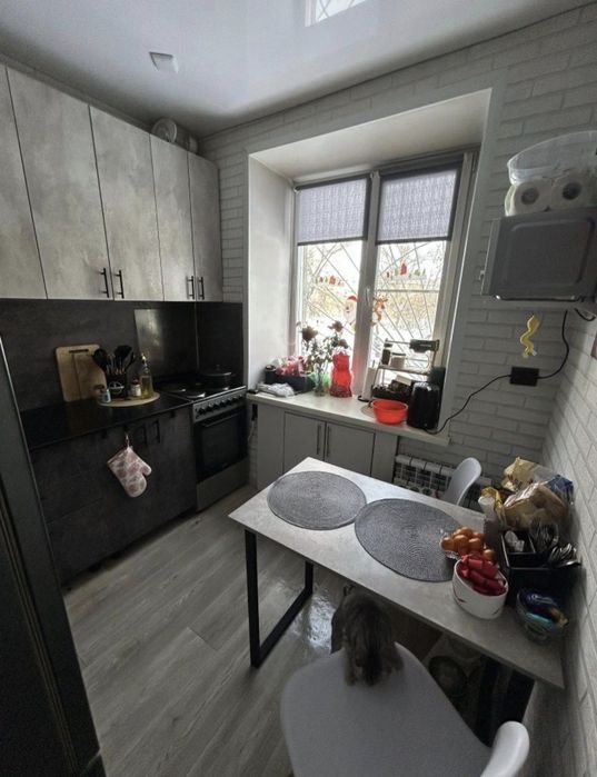 Продам полуторку