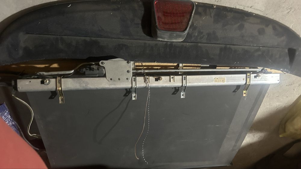 Электро шторка w210