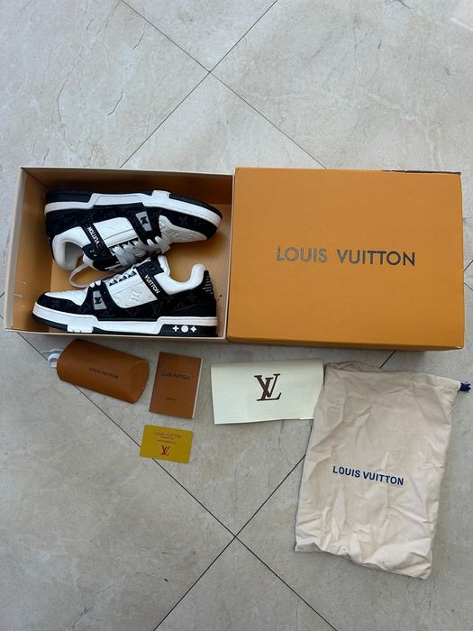 Vand louis vuitton sneakers (adidasi)