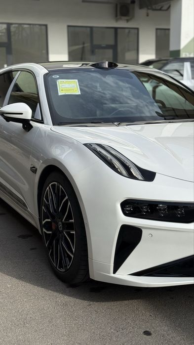 Zeekr 001 You фулл доп опциями сотувда тайёр полный привод