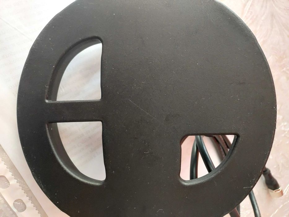 Продавам 6 инчова антена за Нокта Легенд.Цената е в Евро