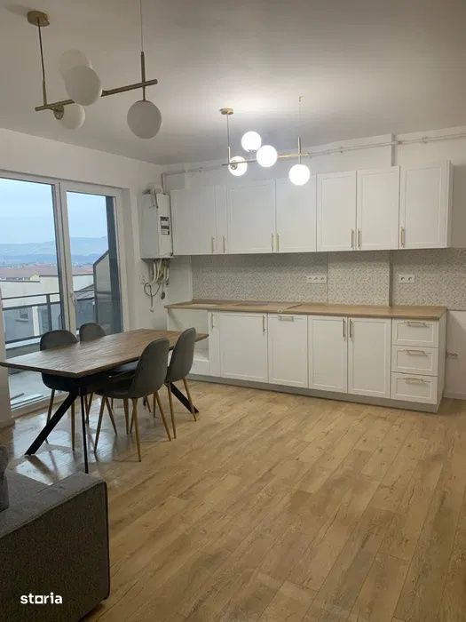 Apartament de vanzare 2 camere,58 mp,Zona Floresti