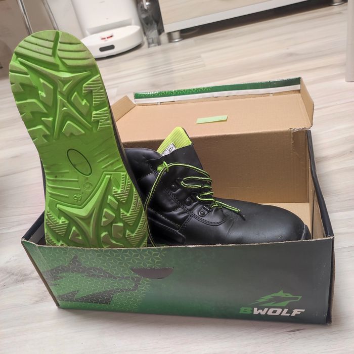 Боти зимни работни wolf