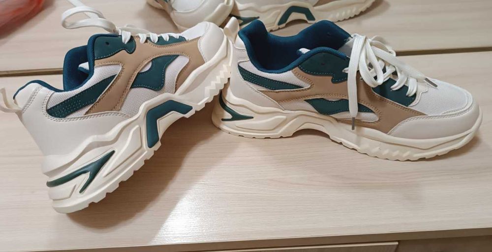 Продам кроссовки, 45-46 размер