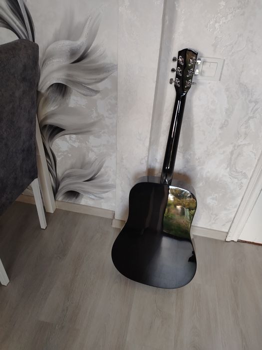 Гитара акустическая