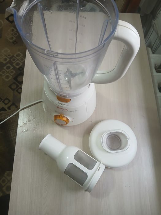 Блендер Tefal продам 2 литра
