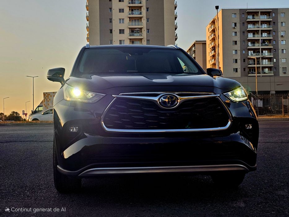 Toyota Highlander Luxury All Black