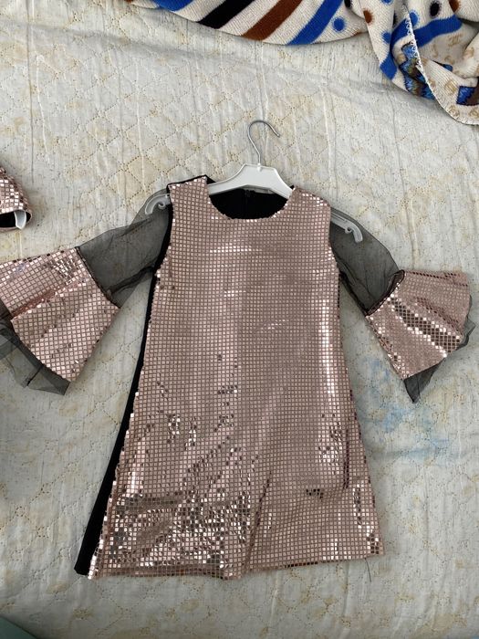 Продам детское платье