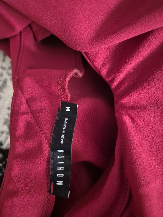 Salopeta lunga cu umar gol