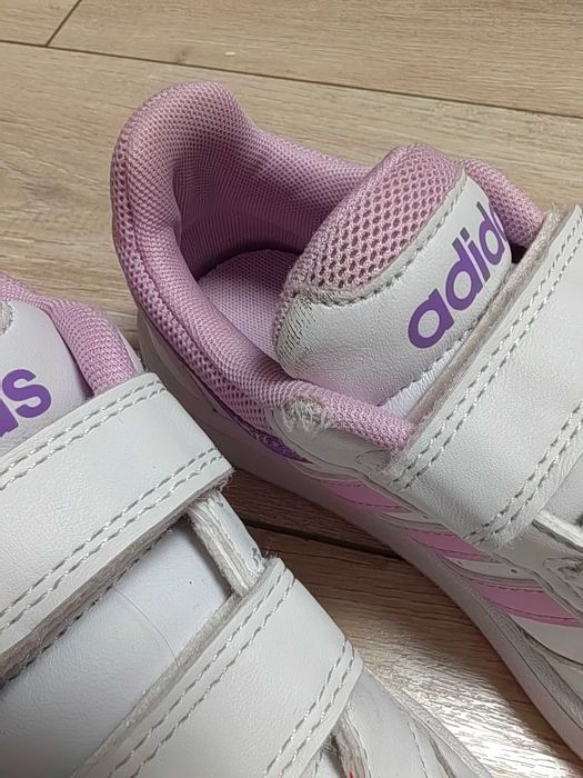 Маратонки Adidas бели кожени 32