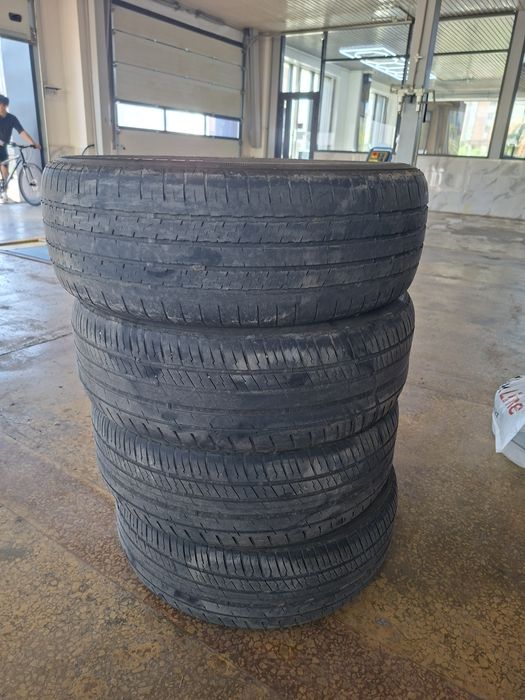 Продам шины R18 225/60