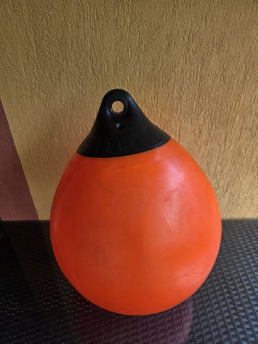 Geamandura, balon de acostare