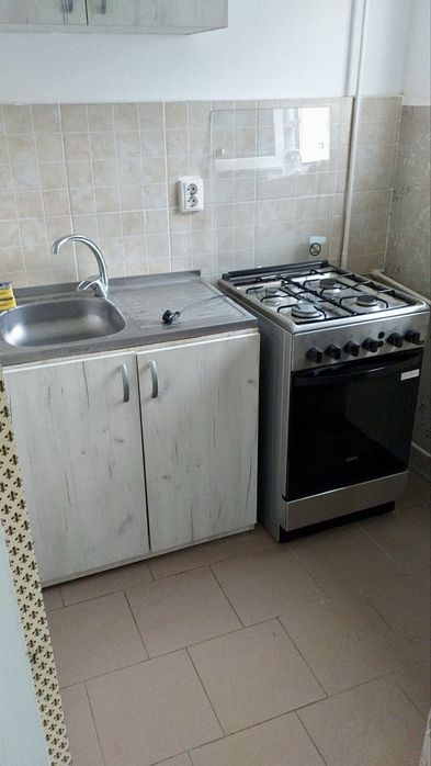 Închiriez garsonieră intrare Obcini