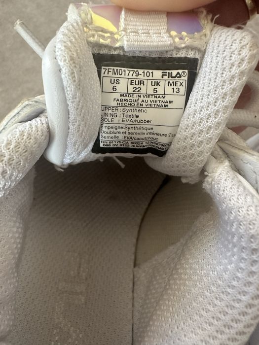 Adidasi Fila marime 22