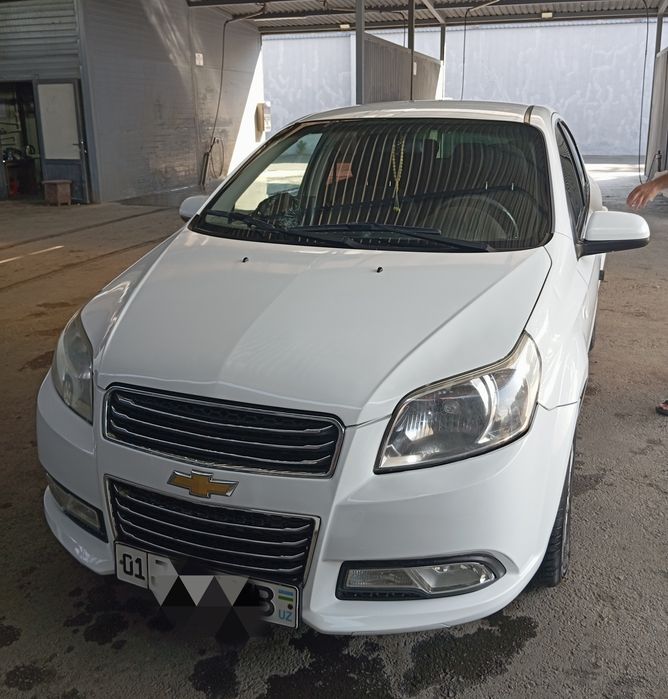 Срочно продам некся 3 автомат каробка.