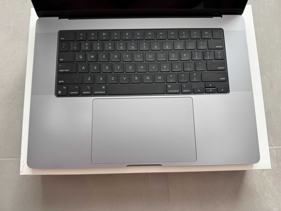 Apple MacBook Pro 16'' 2021 M1 PRO 16RAM 512SSD