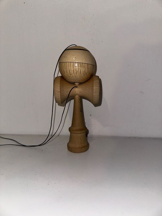 Sweets Kendama , Krom Kendama