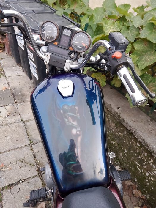 Продавам мотоциклет Хонда