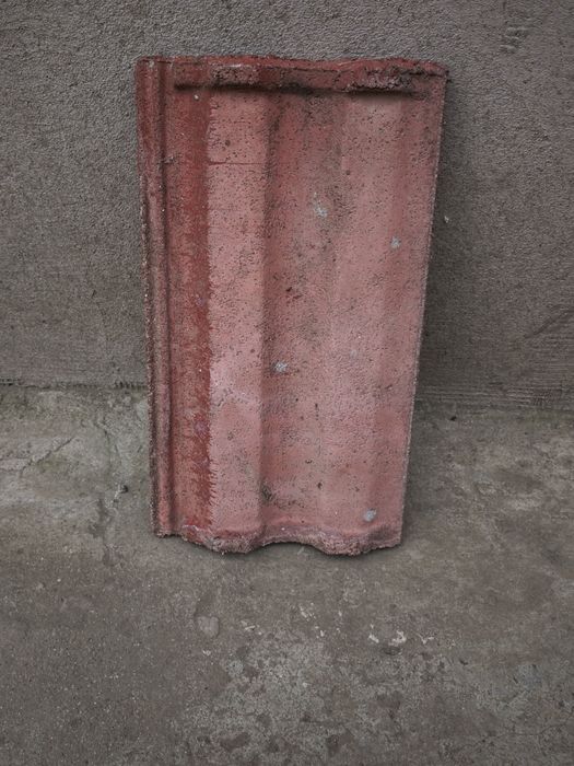 Țiglă de ciment  în stare bună