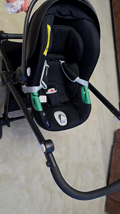Carucior Cybex Eos Basic 3 in 1 ca nou