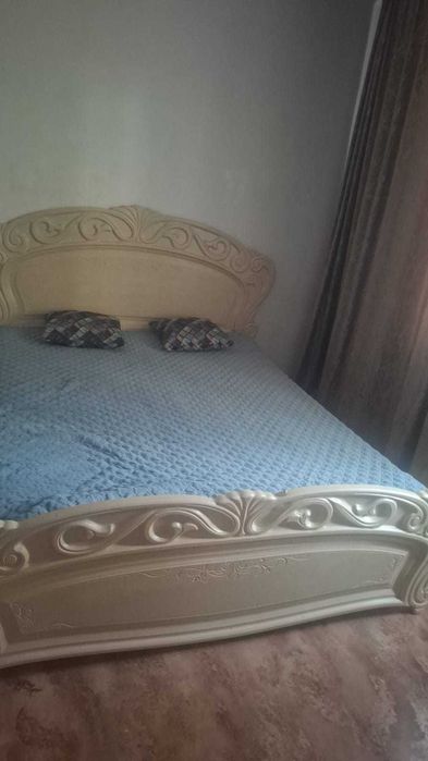 Продам кровать спальни