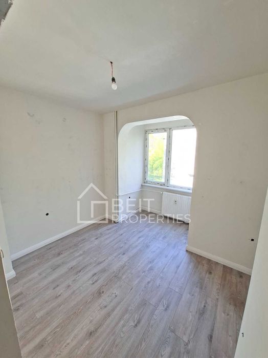 Тристаен апартамент  в  Славия