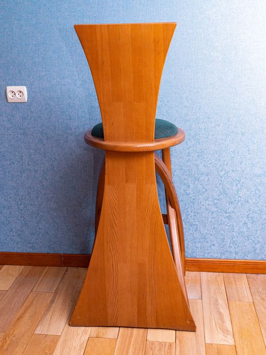 Барные стулья дерево или обмен