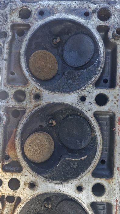 Головку блока цилиндров