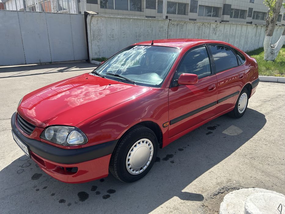 Продам тойота авенсис