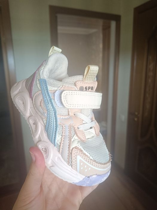 Кросовки на девочку