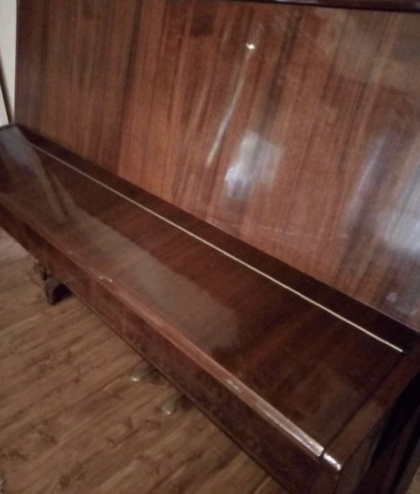 Пианино продам