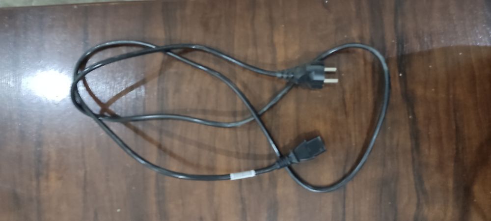 HDMI, Printer, PSU, LAN Ethernet vs boshqa kabellar