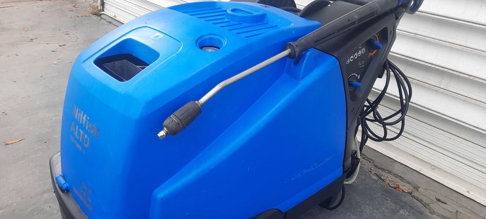 Пароструйка Nilfisk Neptune 3/ 200bar 220V 3.4kw Бутална Помпа Керамика СуперСилна НайВисок Клас от Машините на 220Волта