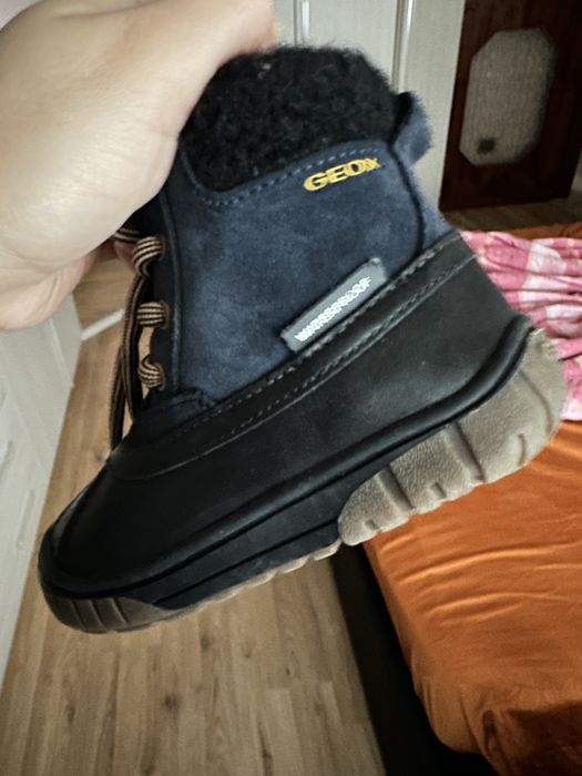 Чисто НОВИ Geox размер 22