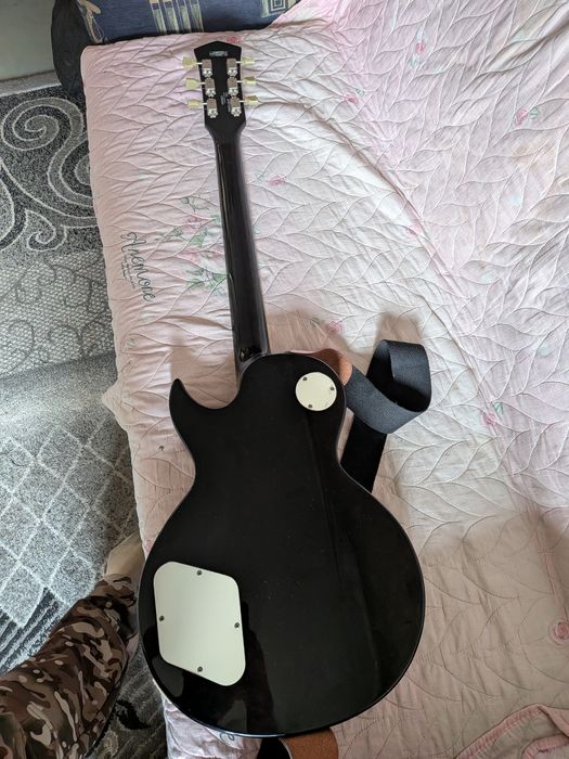 Продаётся Cort CR250 электрогитара les paul