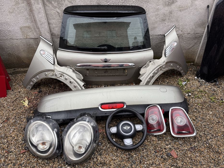 Fata complecta Mini cooper clubman arip far stopuri volan