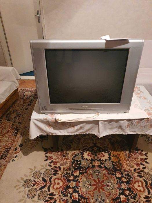 Телвизор PHILIPS