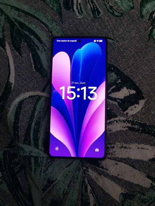 Redmi note 13 pro.