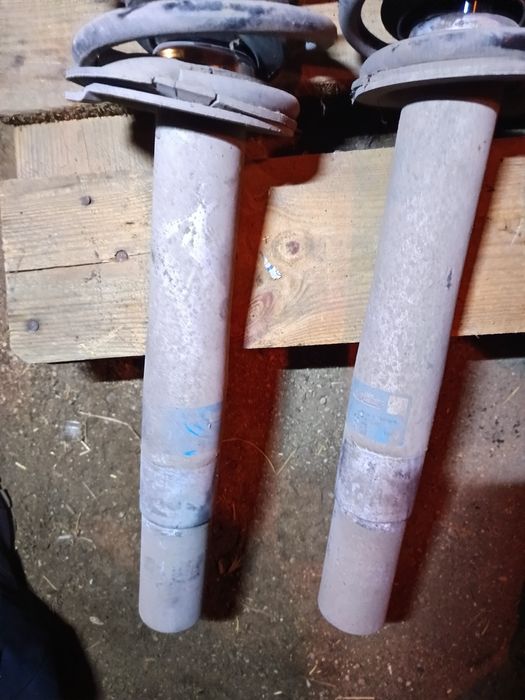 Предни амортисьори за бмв е39