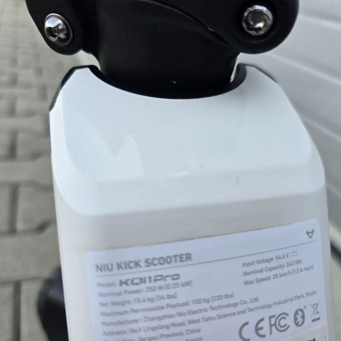 Trotinetă electrică pliabilă Niu Kqi1 Pro, 20 km/h, 25 km autonomie, anvelope 9 inch