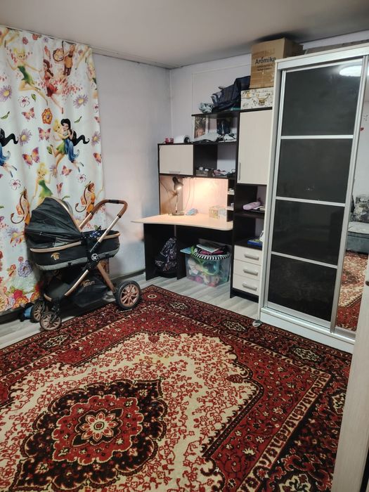 Продам дом на восточных дачах у дороги.