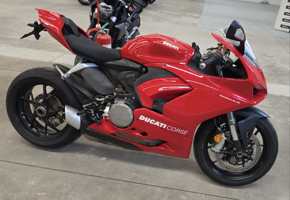 Se vinde Ducati Panigale V2