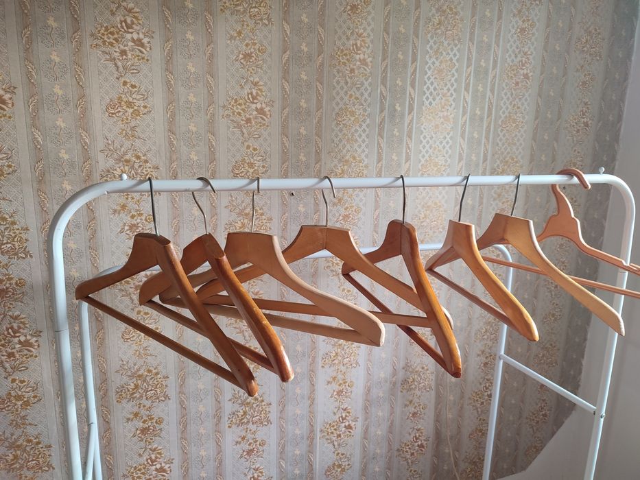 Вешалка в отличном состоянии