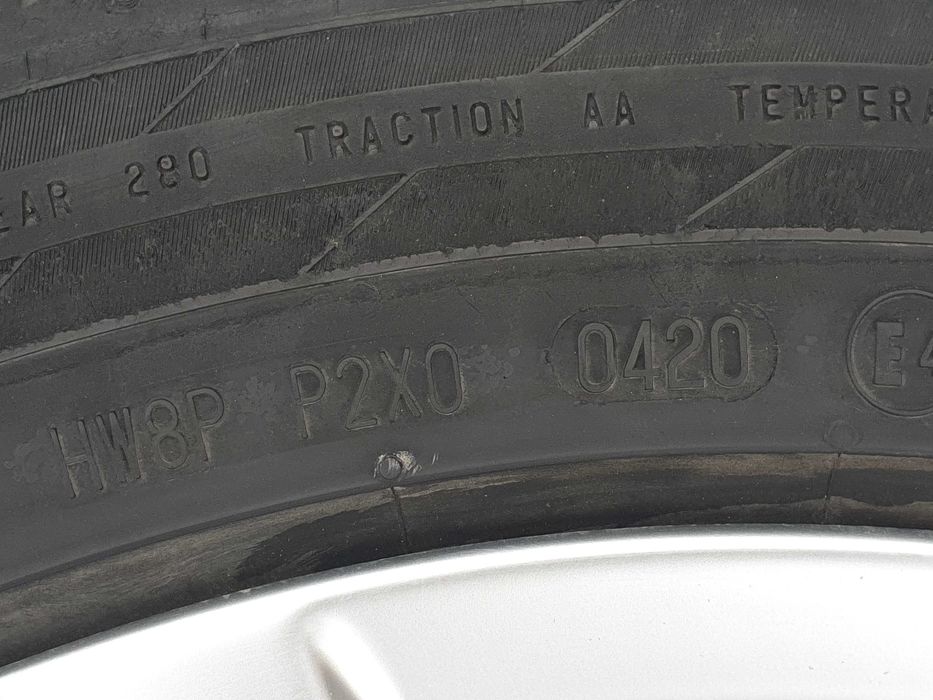 4 броя летни гуми Континентал 235/45/17