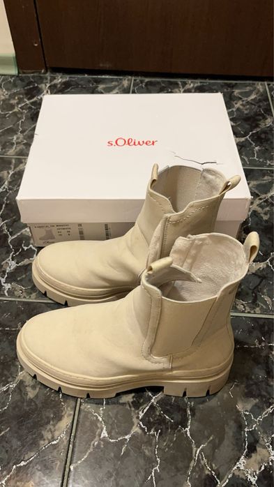Боти s’Oliver бежов