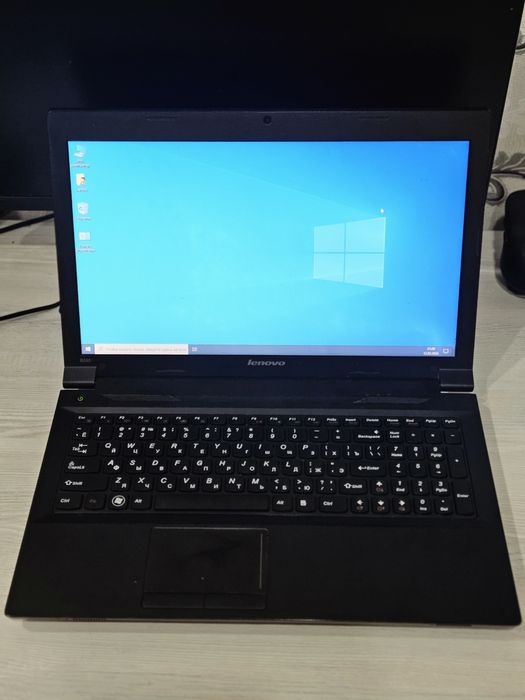 Noutbuk lenovo B590