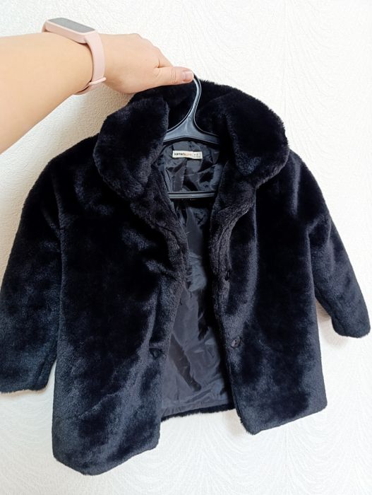 Шубка искусственная на 4-5 лет