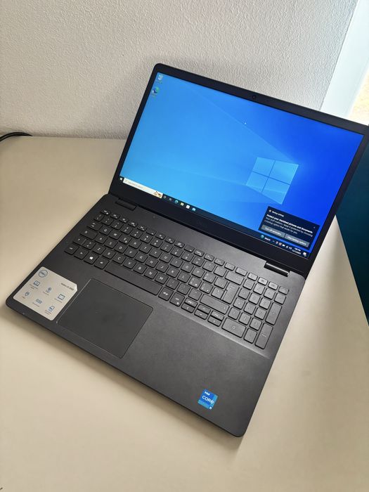 Dell Vostro 15• Procesor i5-11th Gen• SSD 512gb• 15,6” Full HD