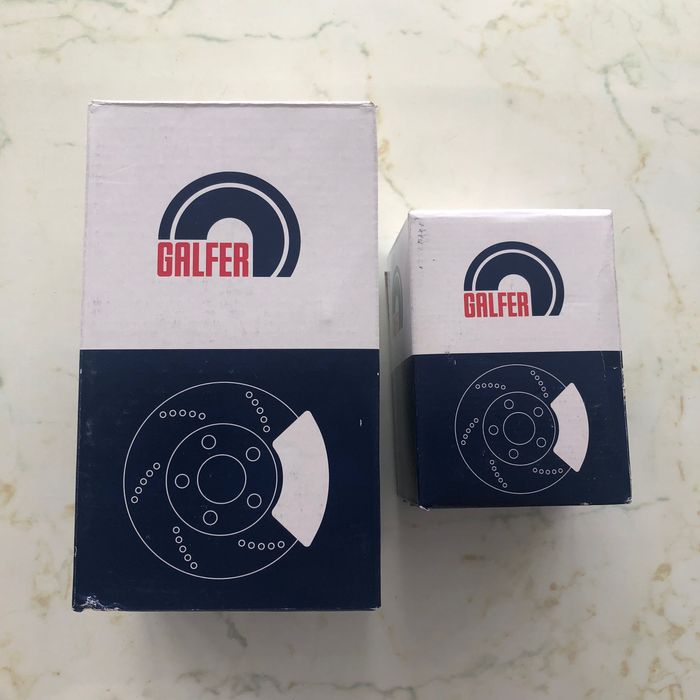 Комплект спирачни дискове с накладки W203