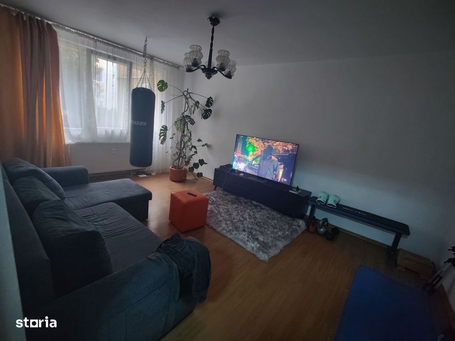 Apartament 3 camere de vânzare Drumul Taberei